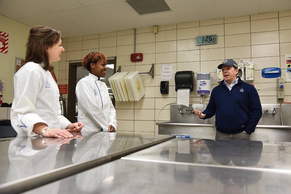 Chef Paul Wahlberg Visits ICI at DMACC